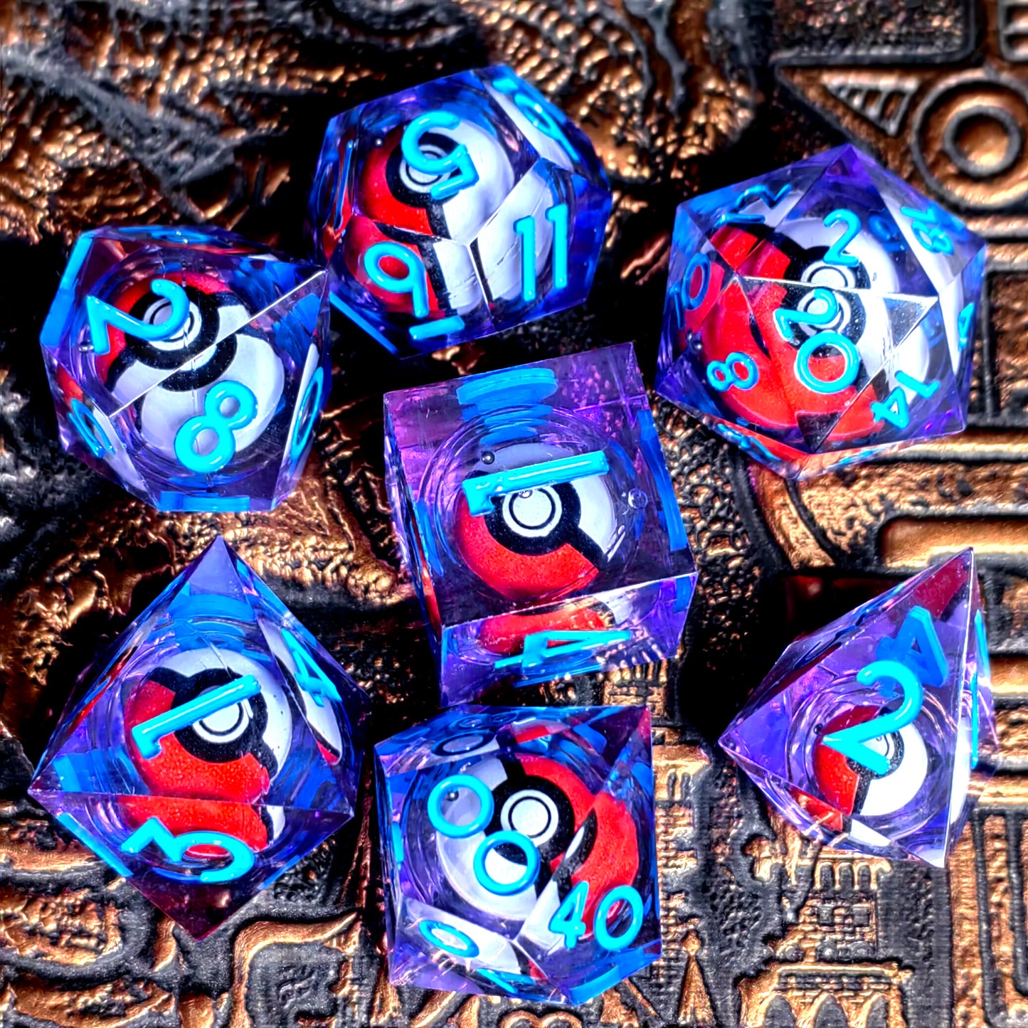 7-Piece Resin DnD Dice Set - Spinning Dragon Eye Core (Light Purple)