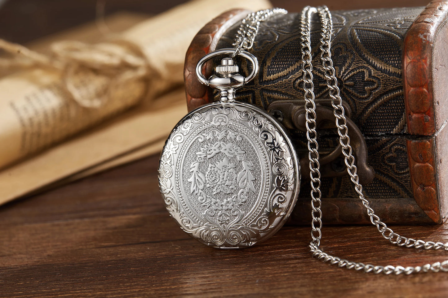 Retro Carved Pocket Watch - Flip Cover Necklace Gift