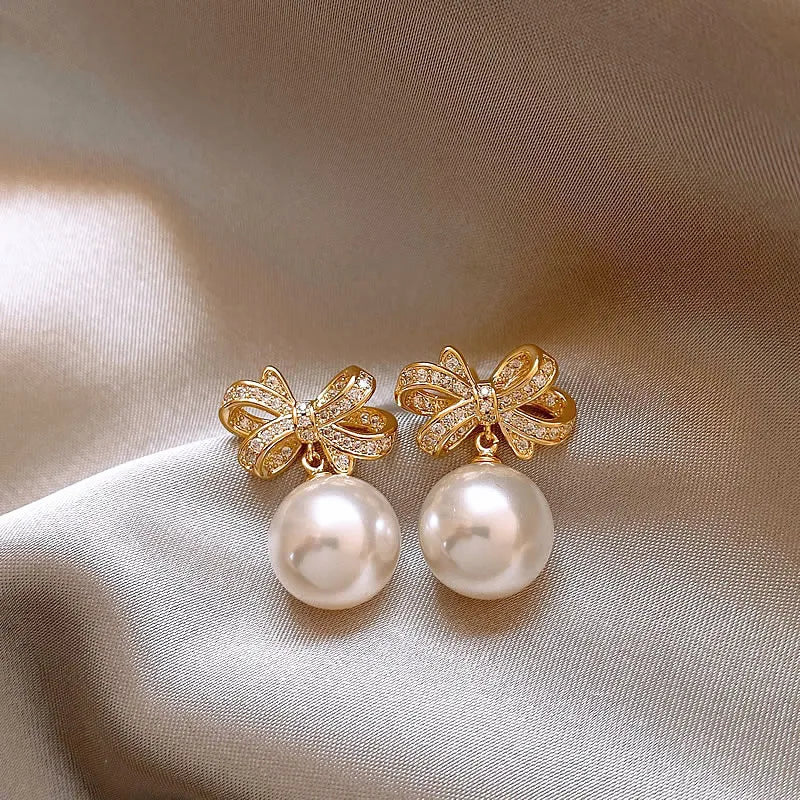 Bow Pearl Earrings
