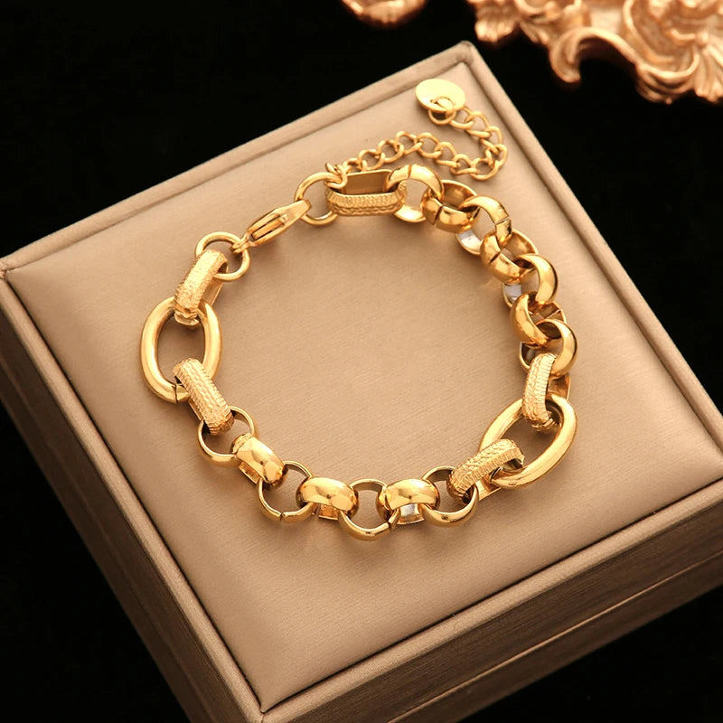 18K Gold Plated Twisted Bracelet - Stainless Steel Bangle