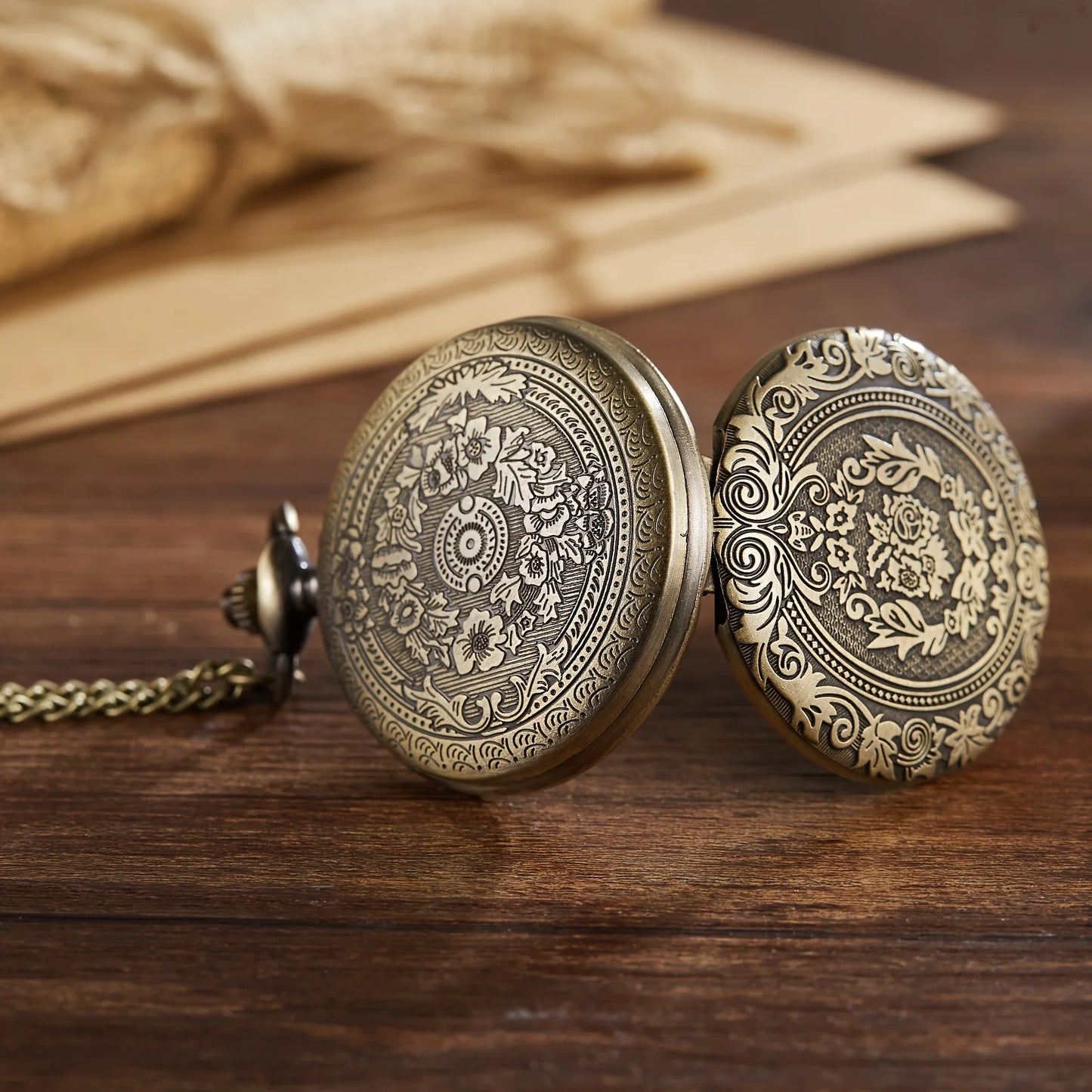 Retro Carved Pocket Watch - Flip Cover Necklace Gift