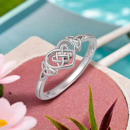YILUOCD Celtic Knot Heart Ring – S925 Silver Plated