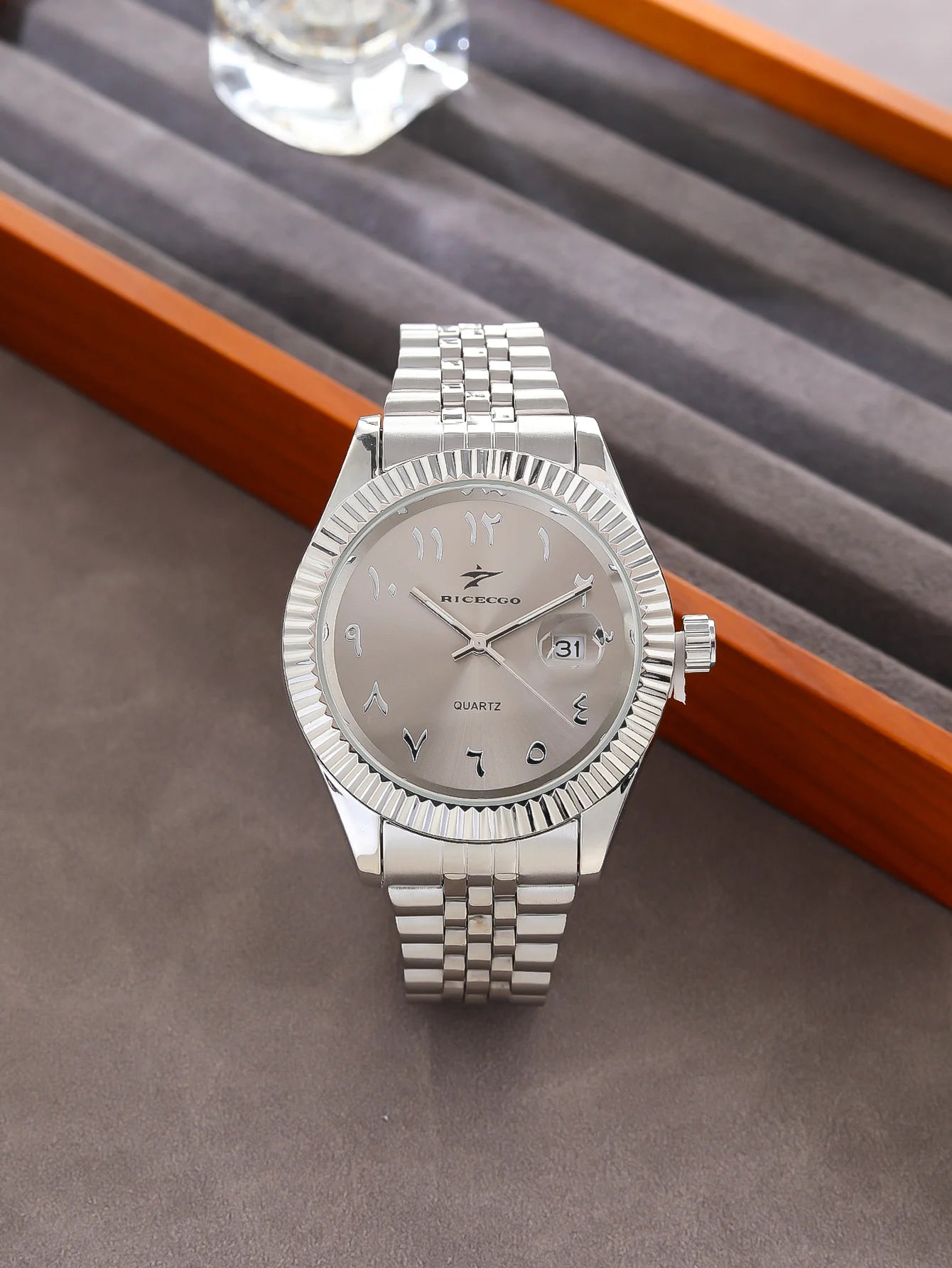 Men's Stainless Steel Watch - Luxury Quartz