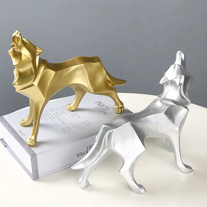 Abstract Wolf Sculpture - 22x19.5cm Resin Geometric Statue
