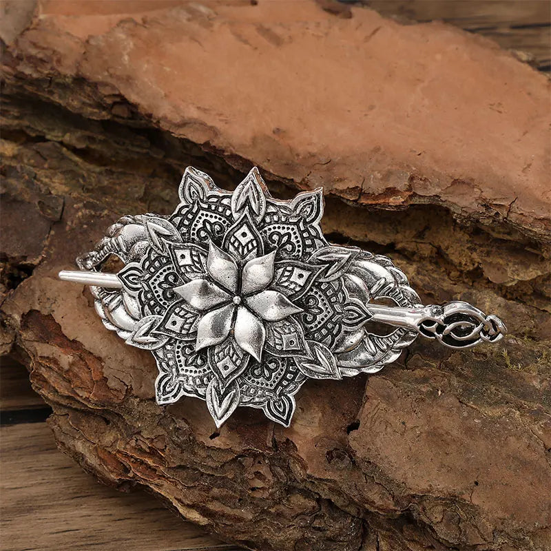 Celtic Knot Flower Hair Stick – Scandinavian Viking Style, Metal Alloy, Silver