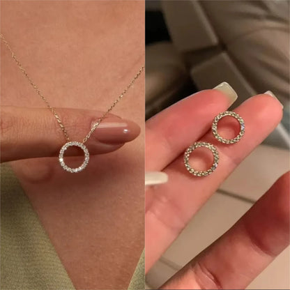 Crystal Circle Pendant Necklace - Gold Elegant Design