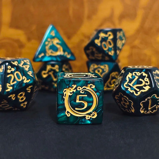 7-Piece Dragon Pattern DnD Dice Set - Polyhedral RPG Dice