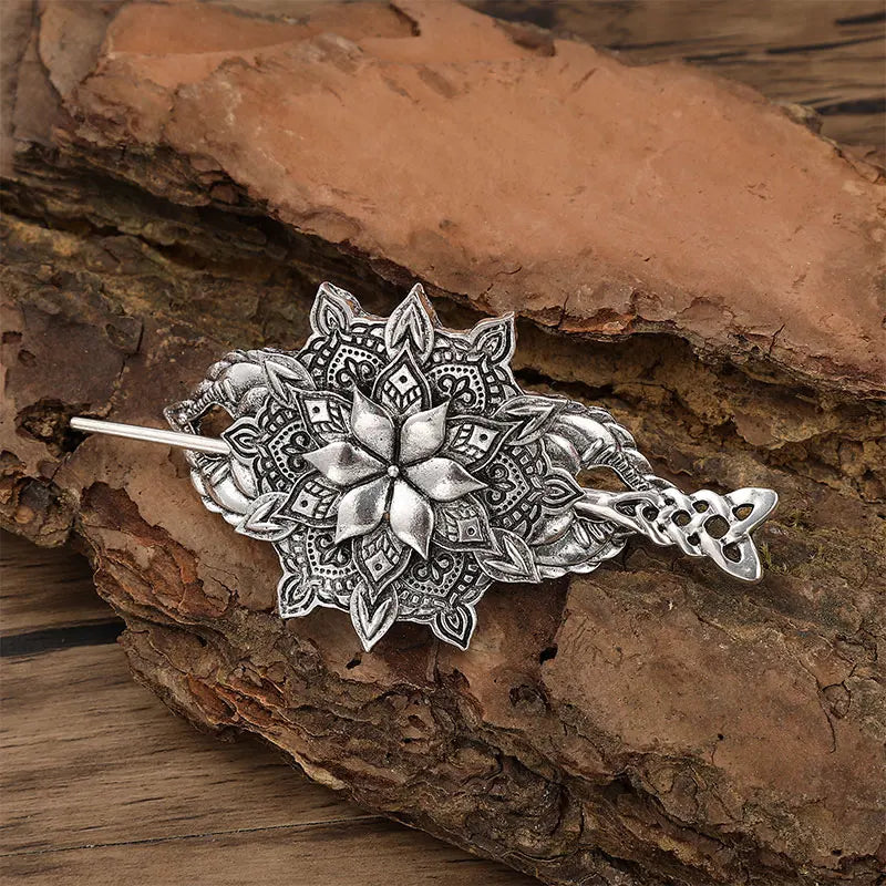Celtic Knot Flower Hair Stick – Scandinavian Viking Style, Metal Alloy, Silver