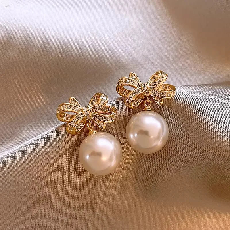 Bow Pearl Earrings