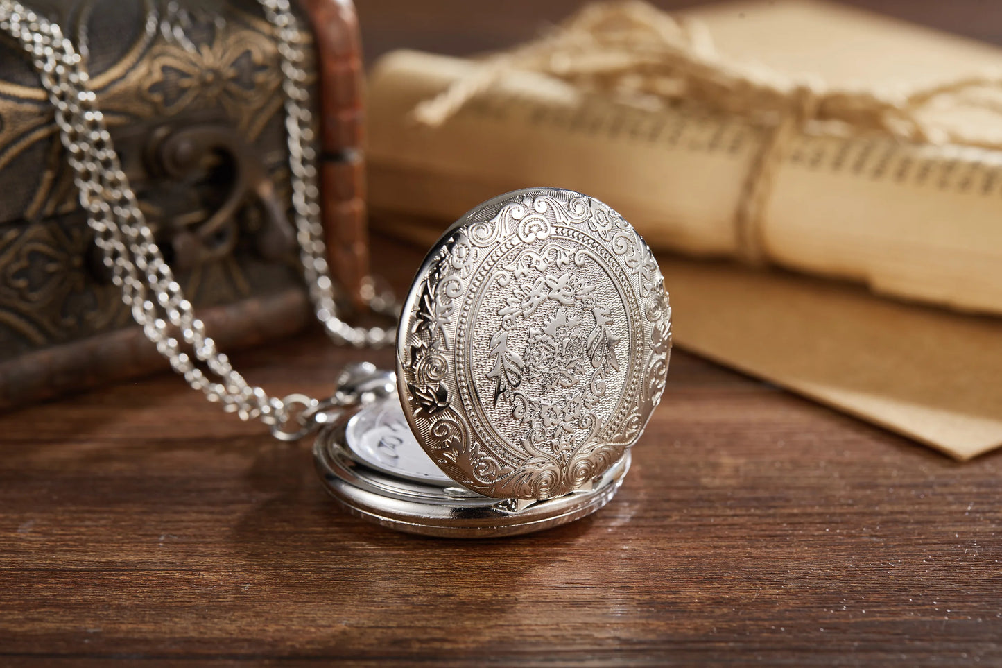 Retro Carved Pocket Watch - Flip Cover Necklace Gift