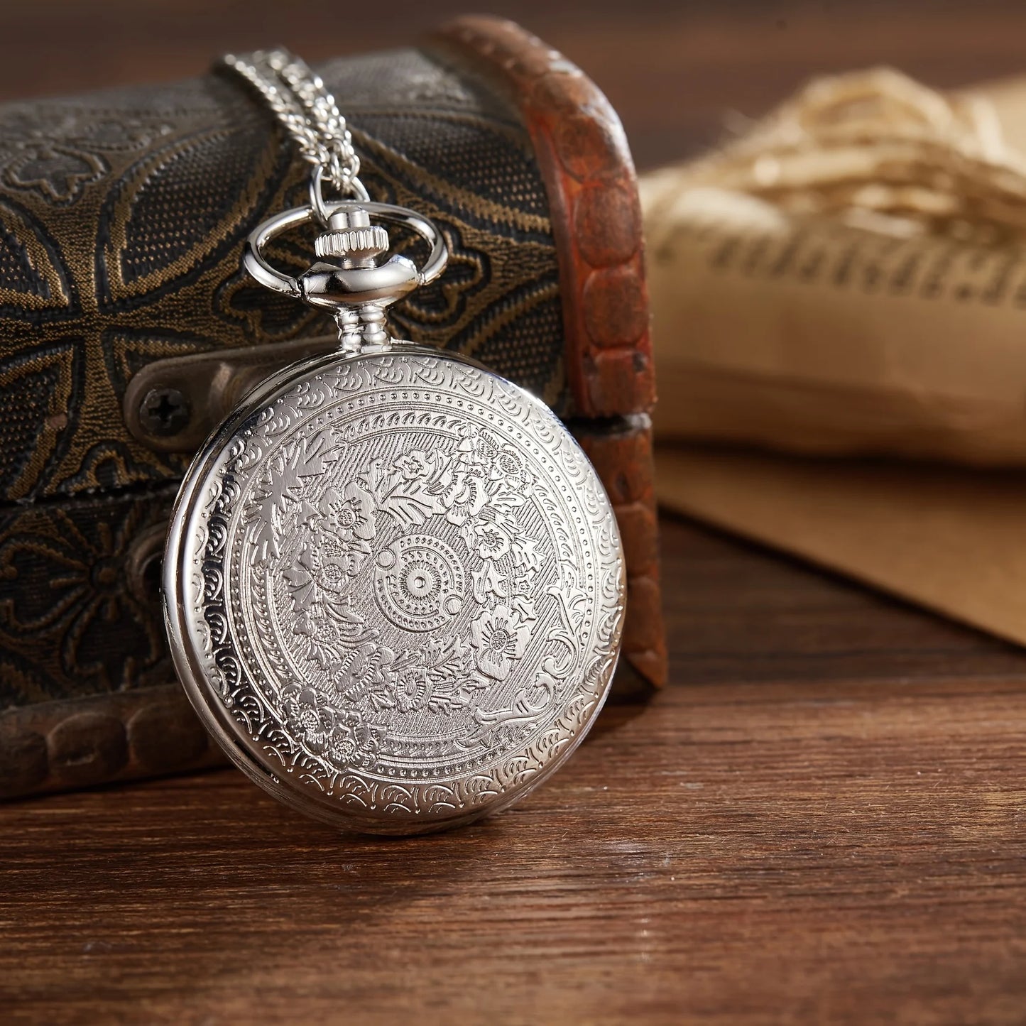 Retro Carved Pocket Watch - Flip Cover Necklace Gift