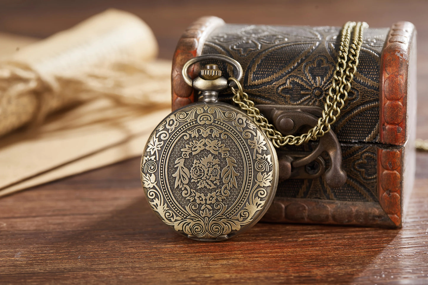Retro Carved Pocket Watch - Flip Cover Necklace Gift