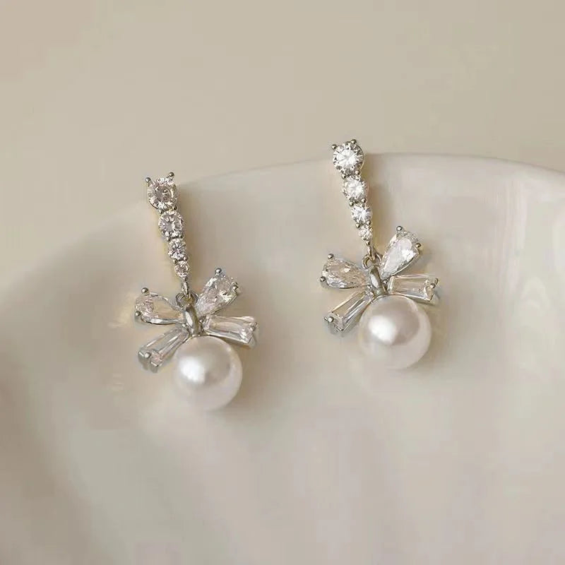 Bow Pearl Zircon Earrings