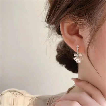 Bow Pearl Zircon Earrings