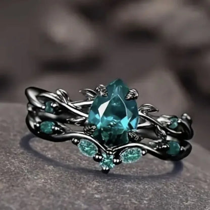Black & Green Stone Ring Set - Flower Design Wedding Rings