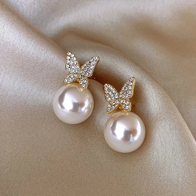 14K Gold Stud Earrings - Zircon and Pearl Twist Design