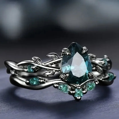 Black & Green Stone Ring Set - Flower Design Wedding Rings