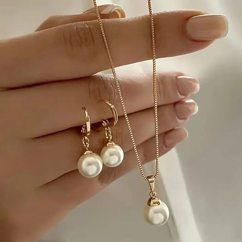 Pearl Jewelry Set - Necklace & Earrings