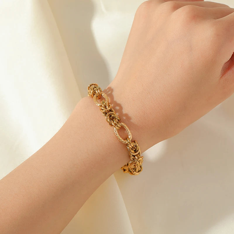 18K Gold Plated Twisted Bracelet - Stainless Steel Bangle